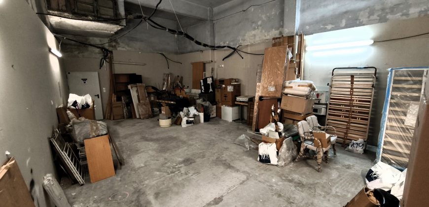 Local comercial en Manuel Iradier