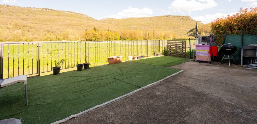 Chalet adosado en venta en Calle del Tren Vasco-Navarro