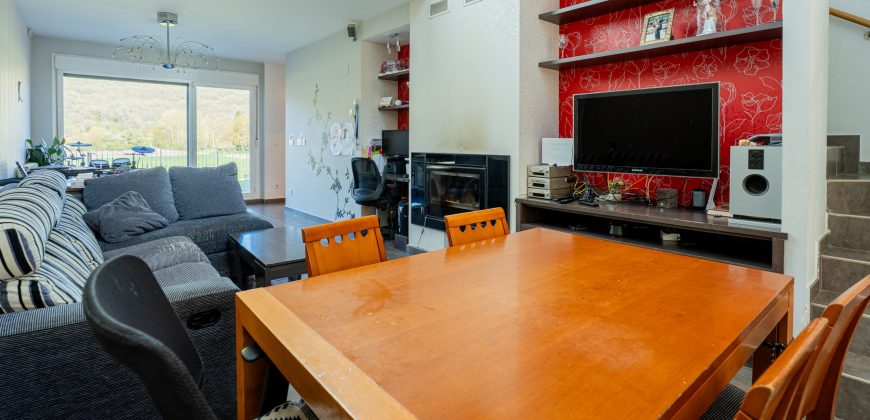Chalet adosado en venta en Calle del Tren Vasco-Navarro