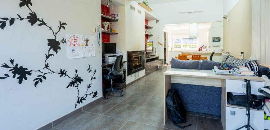 Chalet adosado en venta en Calle del Tren Vasco-Navarro