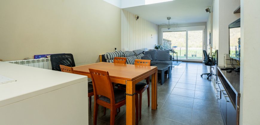 Chalet adosado en venta en Calle del Tren Vasco-Navarro