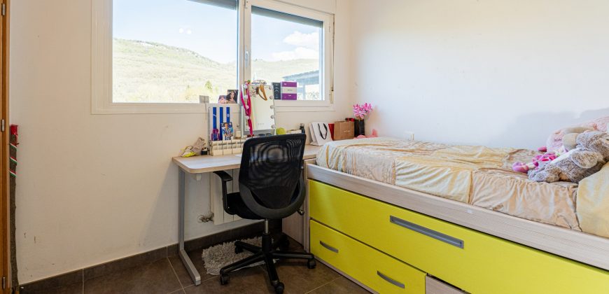 Chalet adosado en venta en Calle del Tren Vasco-Navarro