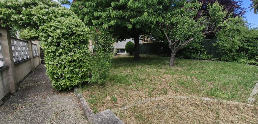 Chalet adosado en venta en Nanclares de Oca