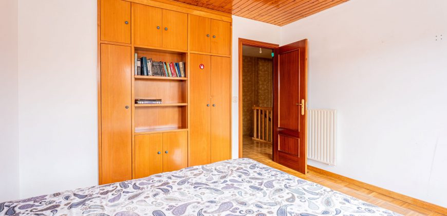 Chalet adosado en venta en Nanclares de Oca