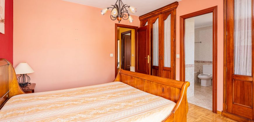 Chalet adosado en venta en Nanclares de Oca