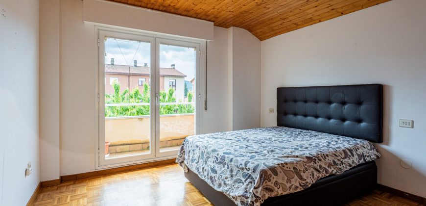 Chalet adosado en venta en Nanclares de Oca