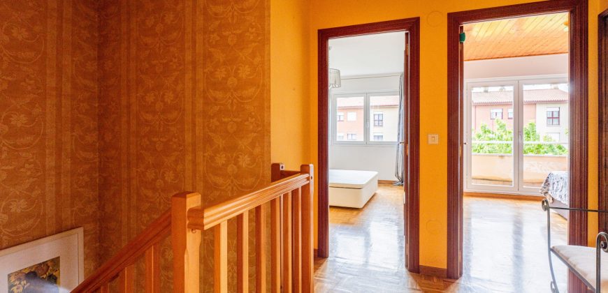 Chalet adosado en venta en Nanclares de Oca