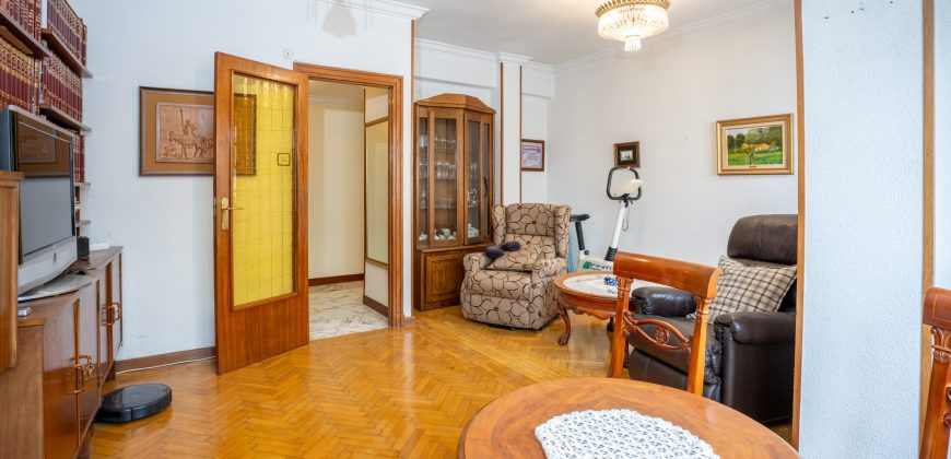 Piso en venta en Calle de los Herrán