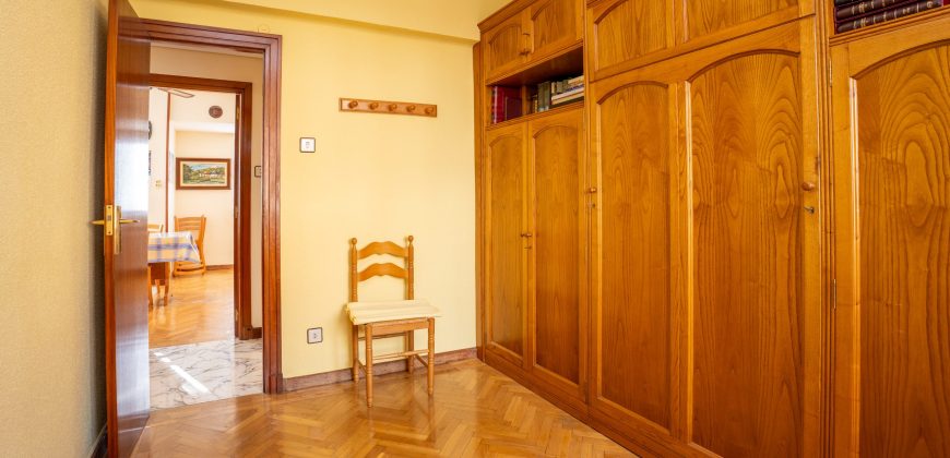 Piso en venta en Calle de los Herrán