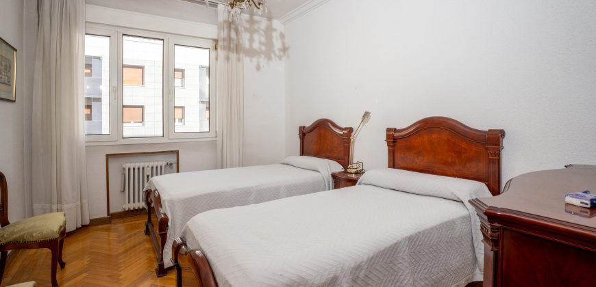 Piso en venta en Calle de los Herrán